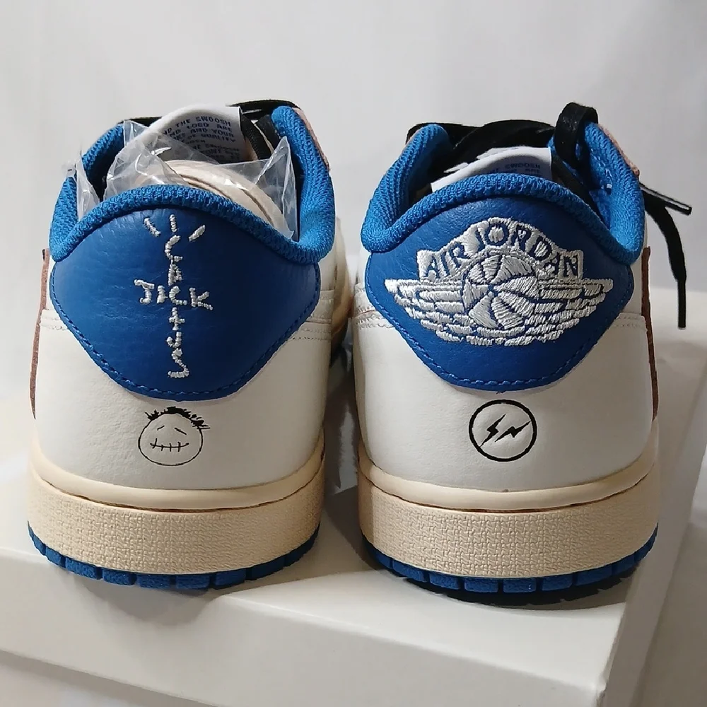 Nike Air Jordan 1 Low OG Travis Scott x Fragments - Picture 7 of 9